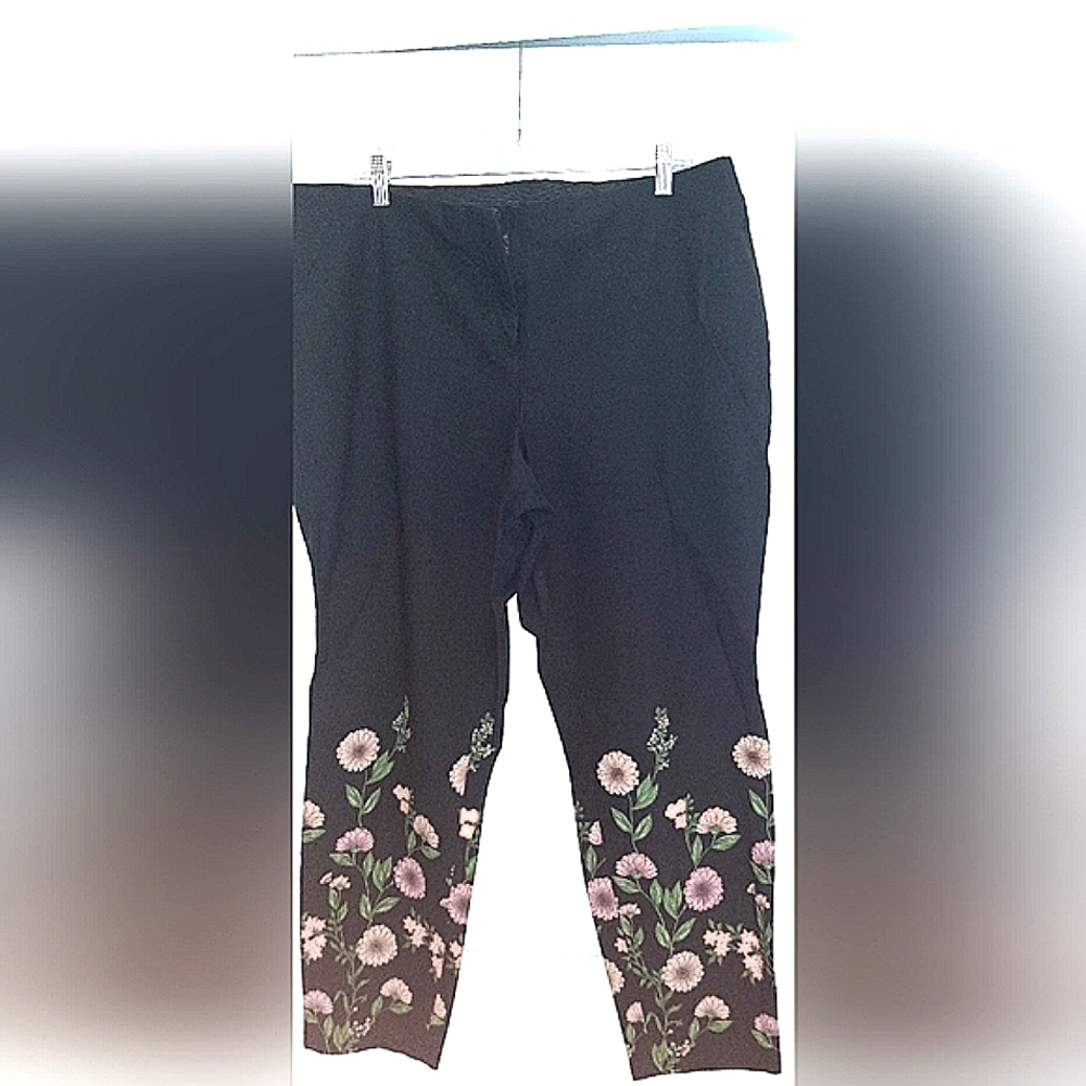 Alfani Ankle Pants with Floral Design